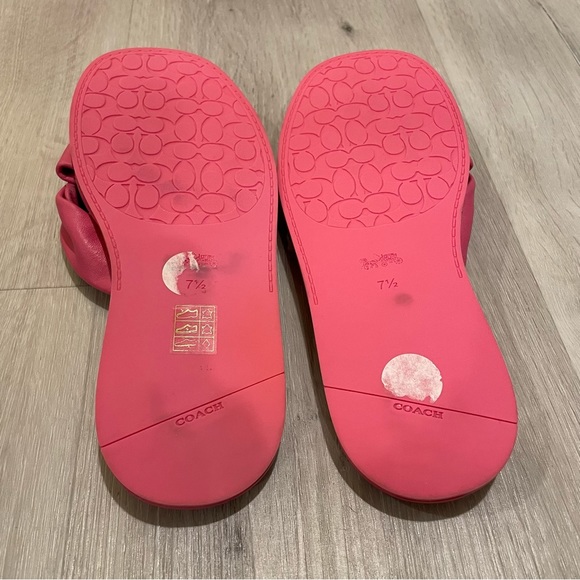 COACH Brooklyn Bright Barbie Pink and Gold Leather Sandals Slides NEW - Picture 8 of 9
